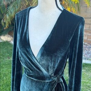 Zara Forest Green Velvet Wrap Long Sleeve Midi  Dress XS